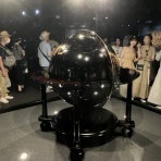 宇宙は両目で見るのが一番