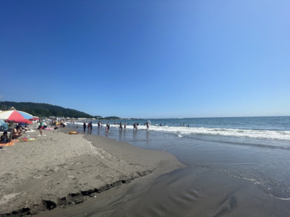 【海水浴離れ】酷暑の夏　全国で海水浴場１割減…人手不足や物価高も追い打ち「運営もう無理」