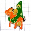 【ピンズマルシェ】約670個の新着ピンバッジとブローチ、キーホルダーのお知らせ