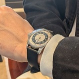 『【ORIS】異なる方向性を選ぶ―ビッグクラウン ポインターデイト ブルズアイ』の画像