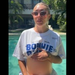 コンドーム無しで400人の男性と性交して妊娠を発表した金髪美女さん、とんでもない動画を投稿