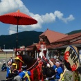 県内酷暑日予報、白馬ジャンプ競技場2月、荒汐親方一日警察署長、お金詐欺。