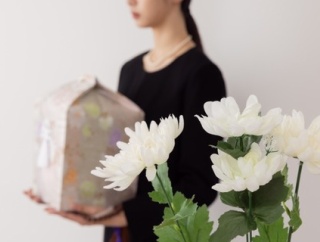 私の実母のお葬式に来なかった旦那