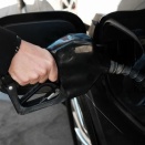 値上がりはガソリンから航空運賃、食品も イラン戦争が消費者の財布を直撃