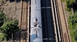 【米国】NYで「地下鉄サーフィン」…走行中の車両の屋根で動画撮影、死亡事故相次ぐ