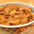 牛丼280円の時代はもう戻らない…世界的“牛肉争奪戦”で浮上する「1杯1000円」の現実味