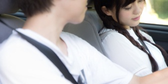 電車で行ける公園にわざわざ車で行きたがる嫁。だけど、娘は酔いやすくて、それを理解できない