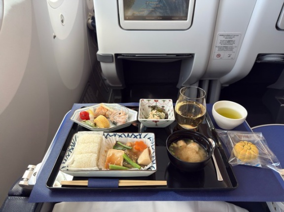 ANA ビジネスクラス機内食　台北松山ー東京羽田