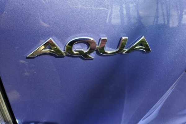 仙台 車フロントガラスリペア出張 リペアプロendo 業販価格で出張施工 便利 上手 早い 安い 自宅や会社へフロントガラス飛び石傷修理 ヘッドライト磨き 耐久コート