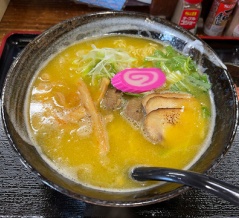 旭川ラーメン【ら〜麺いそはま(居酒屋 磯浜)】塩篇/チャーハン篇