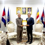 『カンボジア政府CMAAのDr.Ly Thuch 大臣を表敬』の画像