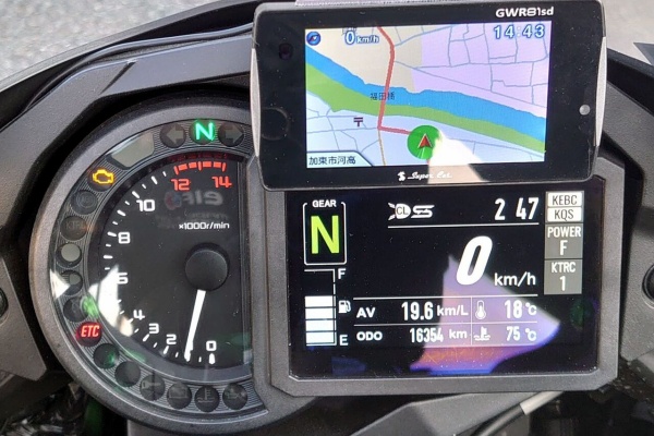 バイクと空モノrcとか