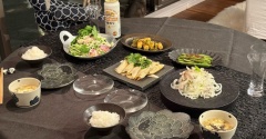 パクチーと豚の棒餃子とアジミントカルパッチョとかの夜ごはん