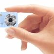 わずか18g、指でつまめるミニカメラが登場！　液晶パネル搭載でも2,980円と安い