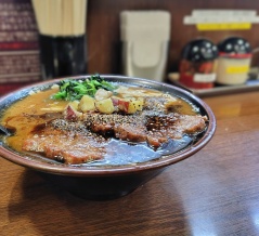 ラーメン 大山家 昭島店＠昭島市【042 TOKYO RAMEN RALLY】<限定・秋のとき卵ガッツリBLACK>