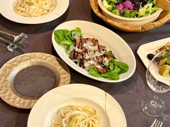 自家製レモンのクリームパスタとタリアータとかの夜ごはん