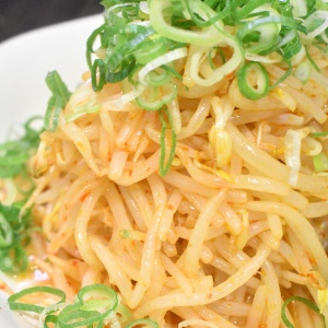 結構辛い♪もやしの辛味和え