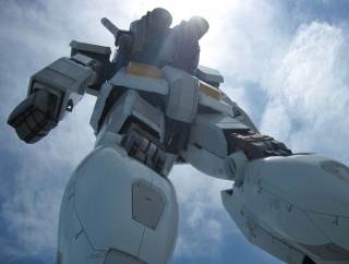 【画像】ロボットを背面から見た姿ってカッコいいよな？