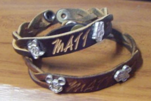 男でこんなブレスレットつけるやつどう思う 男子ファッション速報