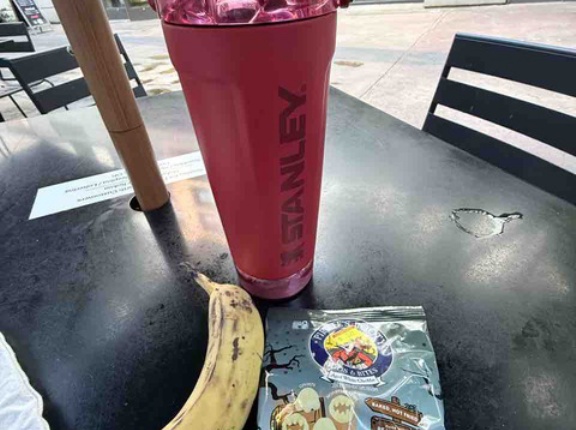 【ご飯日記】仕事終わりの一杯（モクテル）・仕事中のプロテインとクレアチン