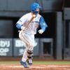 石井一成が途中出場でマルチ安打、開幕スタメン入りへ「最後までアピールする立場」