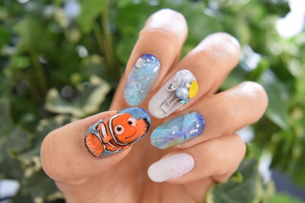 もと年パ 大人親子の安否情報 ディズニーネイル