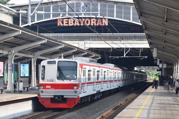 JABODETABEK COMMUTERS NEWS - 7000系