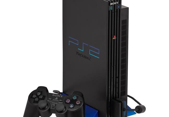 【朗報】「プレイステーション2」の発売日が決定！DVDも再生できて39,800円　縦置きも出来る模様