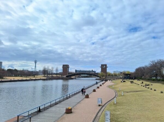 読売テレビ『遠くへ行きたい』で『片桐仁』が富山旅！4月19日7:00～放送。 TVerで見逃し配信も！