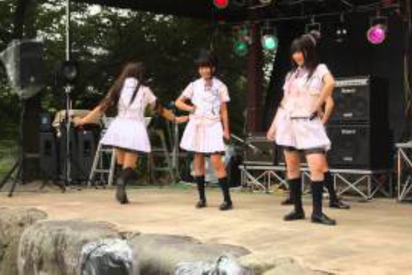 マイナーアイドル パンチラ