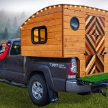 『ピックアップトラックを改造してラグジュアリーなキャンピングカーにしてみた』の画像