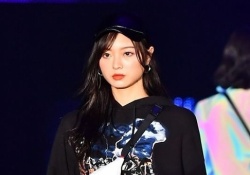 美脚すぎワロタｗｗｗ 梅澤美波、太ももが・・・ｗｗｗｗｗ