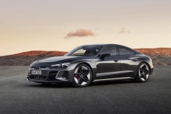 これがアウディの新型EVだ！フラッグシップEV「e-tron GT」デビュー！