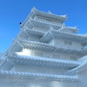 雪まつりの大雪像「会津鶴ヶ城」の美しさ