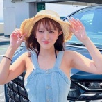 セクシー系アカウントの美人女性「20歳でアルファードを一括で買っちゃう私って素敵」→とんでもないものが映り込んでしまい、終わる