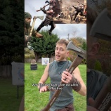 『フィクションでよく見る斧投げって効果的なの?』の画像