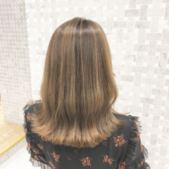 大人女子の明るめグレージュ☆極細ハイライト!