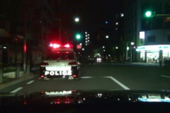 無灯火で走ってる車を見るけど、あれ何なの？