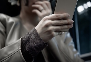 【画像】Jカップお胸(38)さん、お胸で全てを解決してしまう･･･！