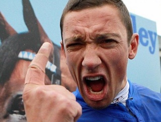 【悲報】超一流ジョッキー デットーリさん、1億6500万ぽっちの税金が払えなくて破産する