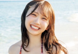 【朗報】藤嶌果歩、推定Dカップが眩しい赤ビキニwwwwwwwww