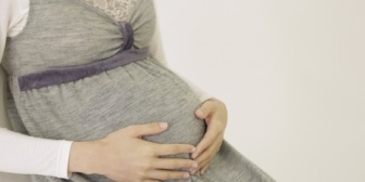 妻の実家の近くに住み、通勤に2時間かけて家事や育児もして、妻を喜ばせようと頑張っている…