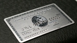 親のカードで豪遊、４７０万円分無効　京都地裁判決