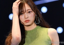 梅ちゃんの『セクシー肩出し』が非常にけしからんwww【乃木坂46】