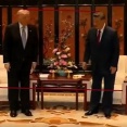 習近平＞トランプ　伸縮自在の身長