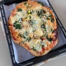 焼きたて家ピザ