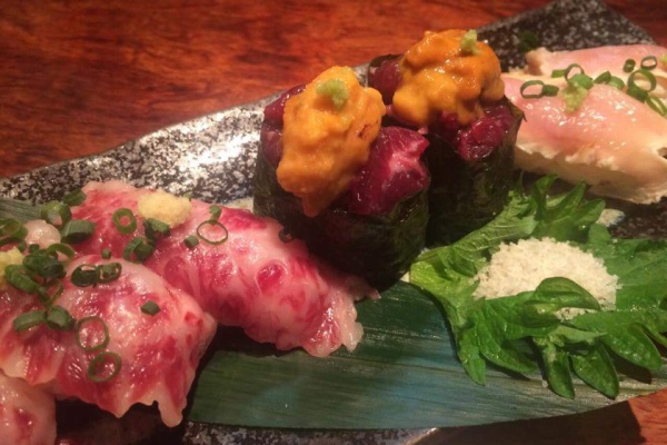 日本一の肉料理 Lp2吉祥寺 Amp 大宮tamariba 肉寿司