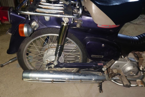 犬小屋暮らし スーパーカブ