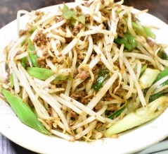 節約メニュー♪もやしの肉味噌炒め