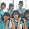 【画像】国民的アイドル「こんなえっちな水着着てここに並ぶんですか…」